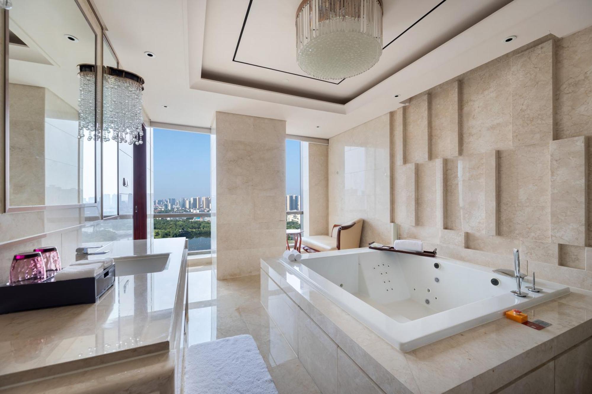 Sheraton Changde Wuling Hotel Экстерьер фото